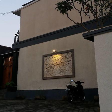 Villa De Kerobokan Dalung  Exterior photo